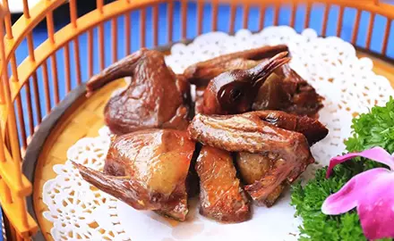 【一年一度菊花展】 中山2日1夜美食游 (深圳出發) - 招牌棟企雞 + 石岐乳鴿宴