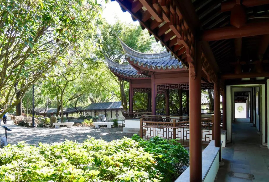 【導賞團】城寨公園、美味棧頭抽店、展城館、粵菜風味宴一天團 (小型悠閒團)