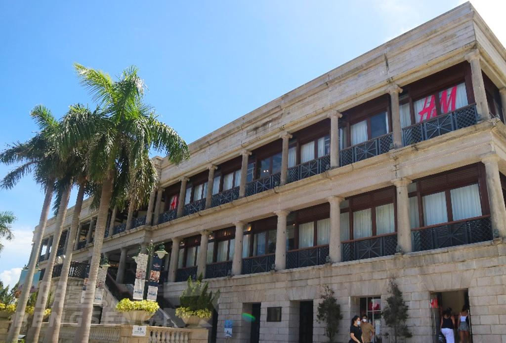 【本地遊】 Big Bus 大巴士 Chill遊香港島（乘搭舢舨船遊覽香港仔，連西式午餐)