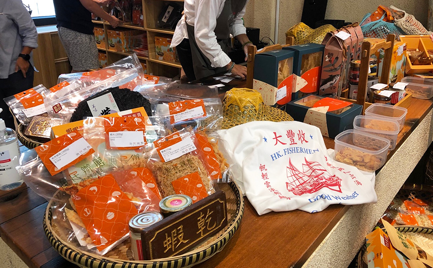 香港歷史文化之旅 + 品嚐星級添好運燉湯點心餐